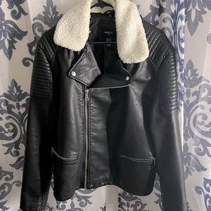 Forever 21 leather Jacket great condition